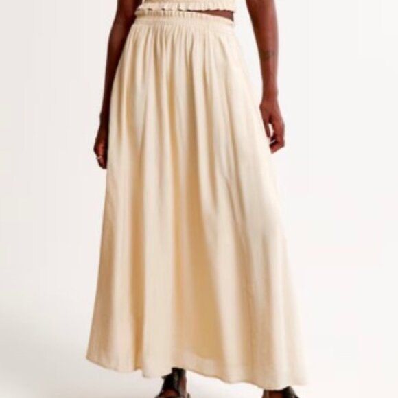 Abercrombie & Fitch Creme Full Maxi Skirt With Elasticated Waist Womens Size S